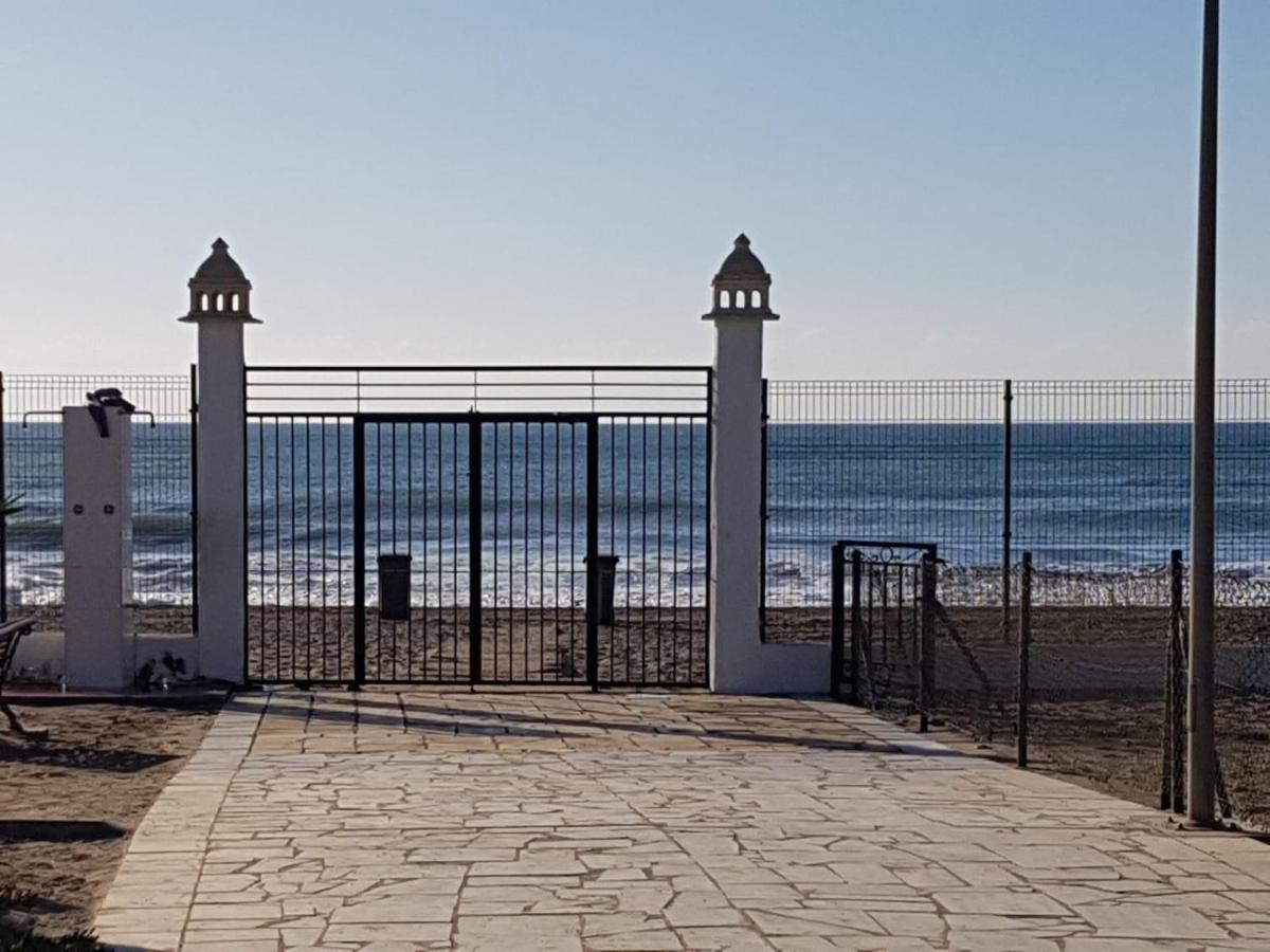 Apartamento En Primera Linea De Vera Playa Naturista! Luaran gambar
