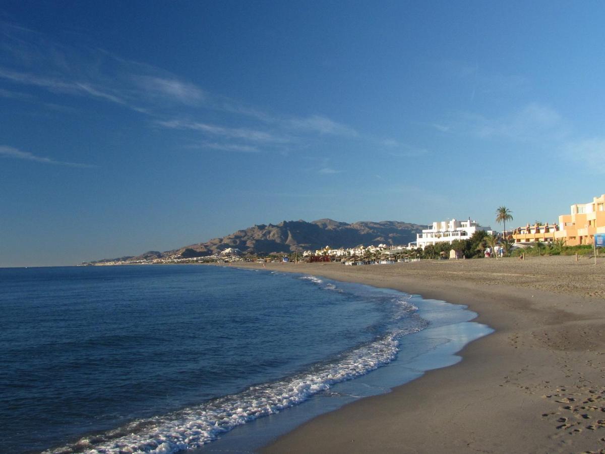 Apartamento En Primera Linea De Vera Playa Naturista! Luaran gambar